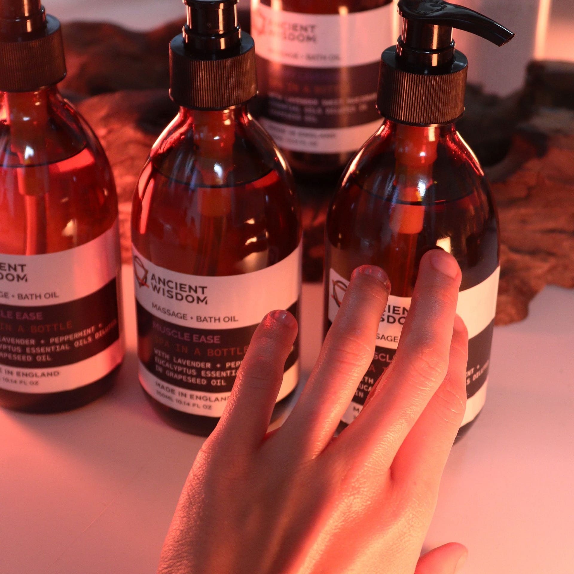 Aromatherapy Massage and Bath Oil - Toning & Firming 300ml 2 300ml bottle of aromatherapy massage and bath oil for toning and firming.